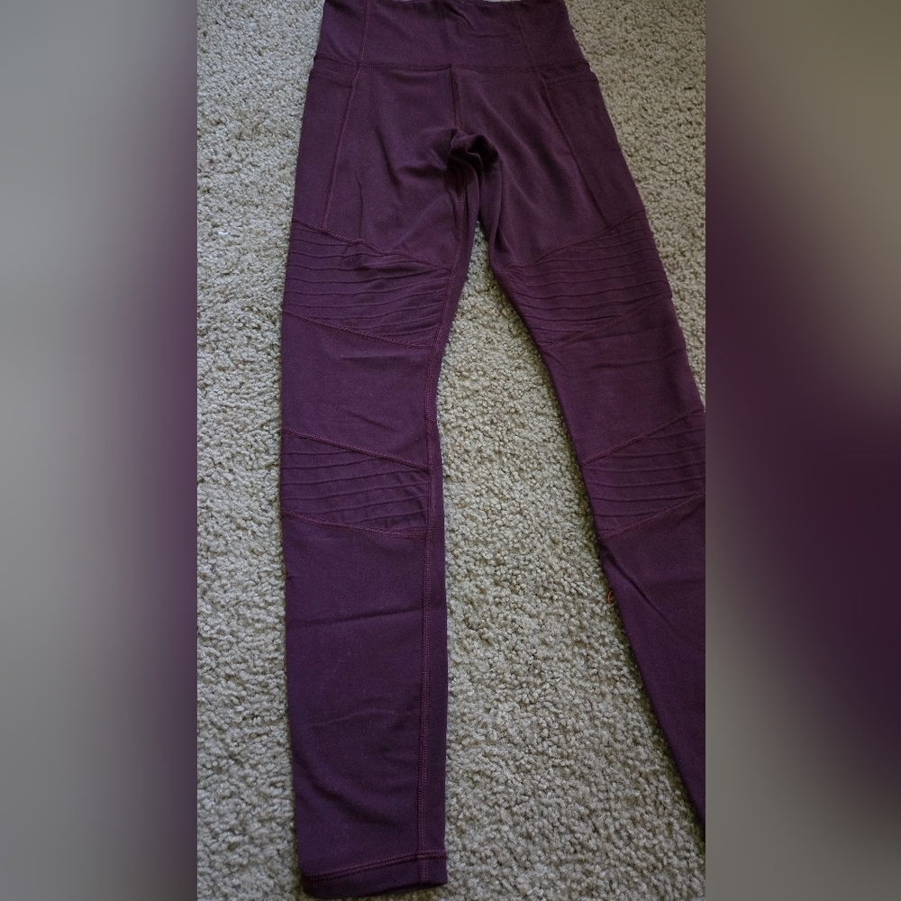 Athleta Inclination Moto Tight High Rise Burgundy Leggings Size XS - Picture 3 of 11